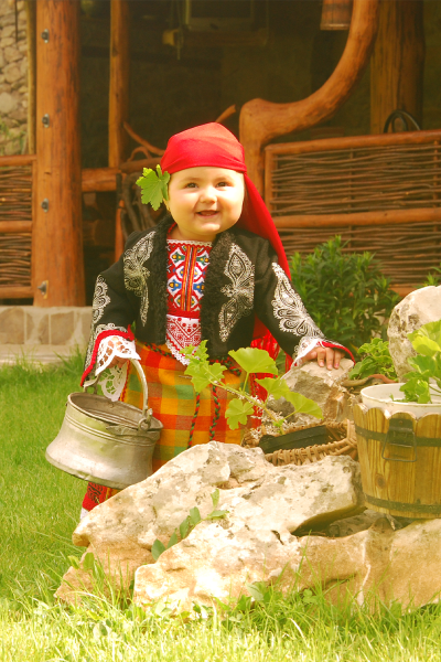 Бебешка Родопска носия