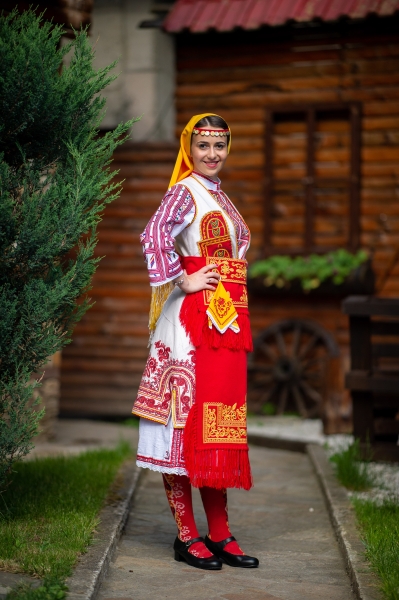 Пиринска носия