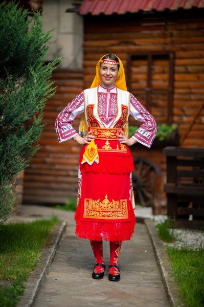 Пиринска носия