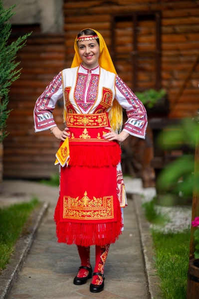 Пиринска носия