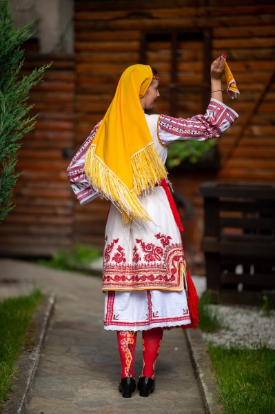 Пиринска носия