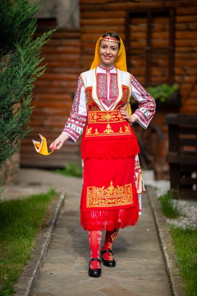 Пиринска носия
