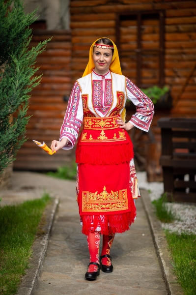 Пиринска носия