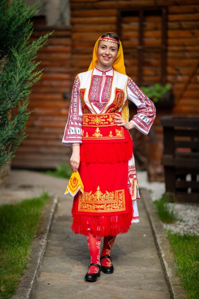 Пиринска носия