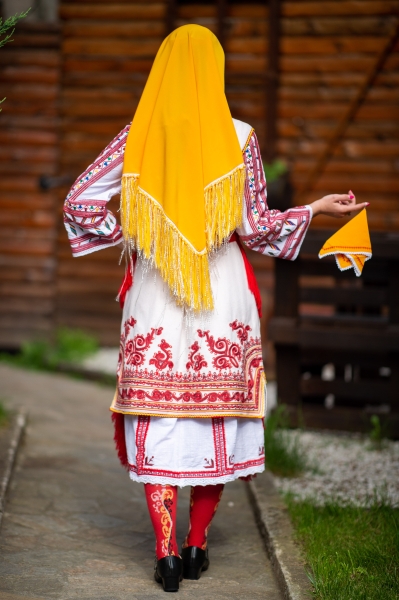 Пиринска носия