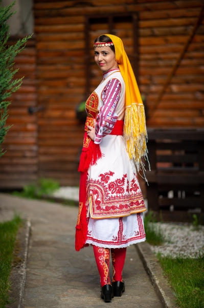 Пиринска носия