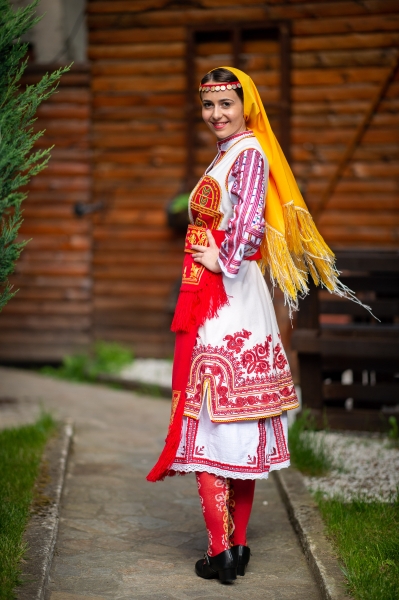 Пиринска носия