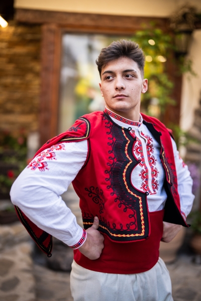 Пиринска носия