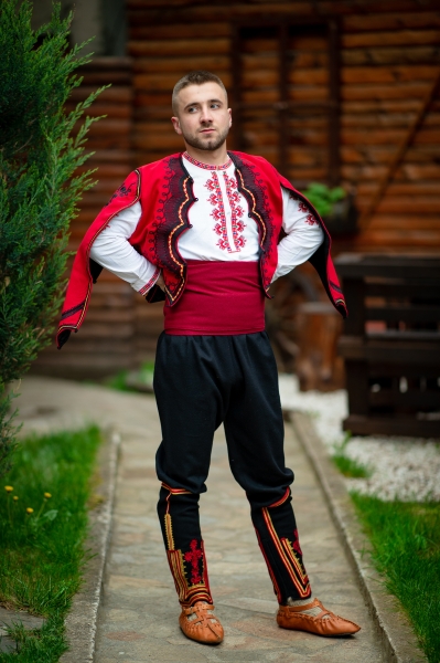 Пиринска носия