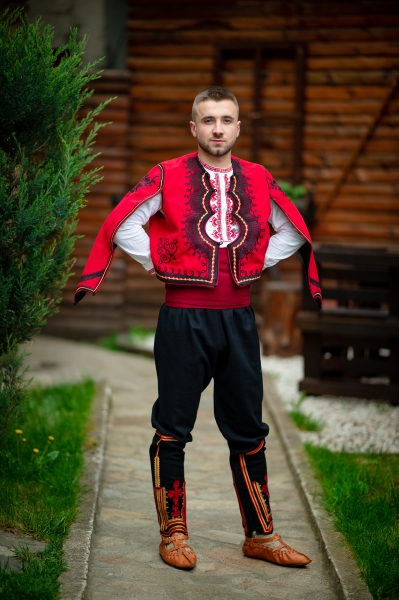 Пиринска носия