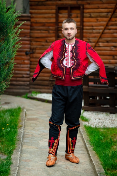 Пиринска носия