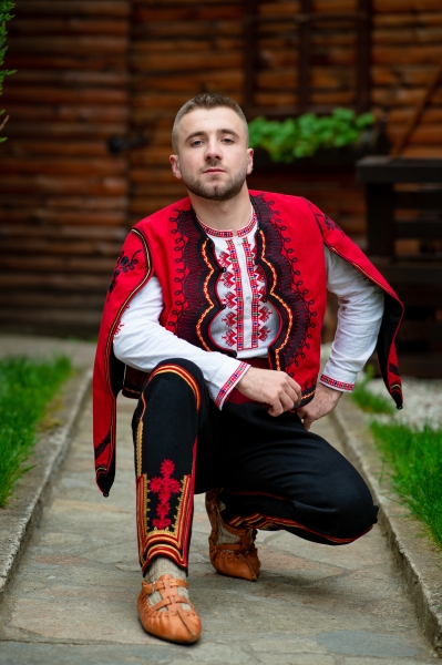 Пиринска носия