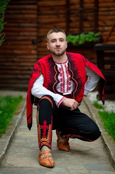 Пиринска носия