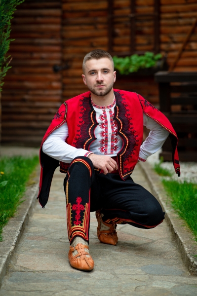 Пиринска носия