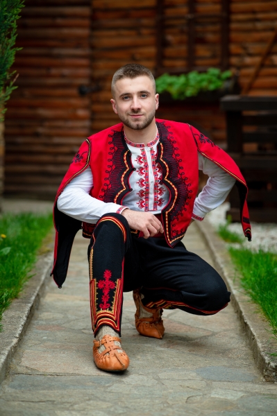 Пиринска носия