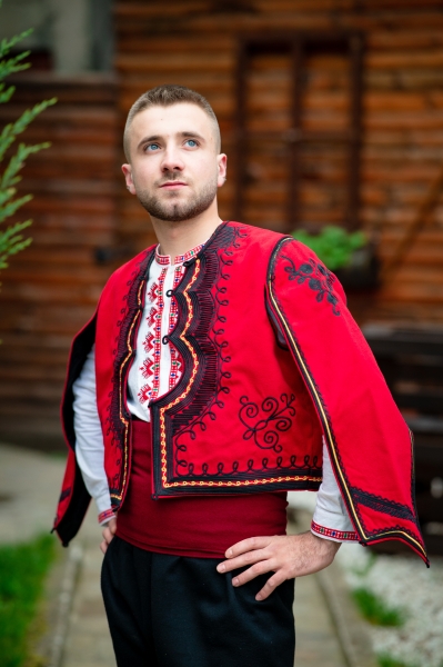 Пиринска носия