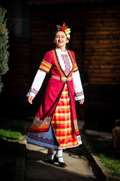 Родопска Невестина носия