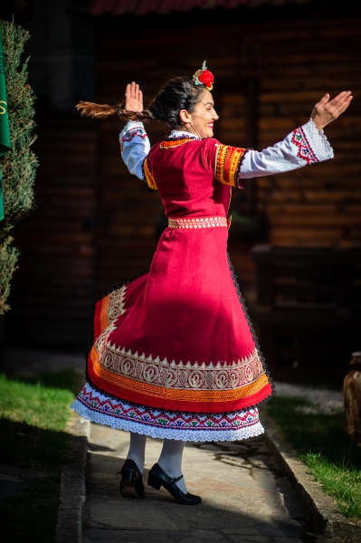 Родопска Невестина носия