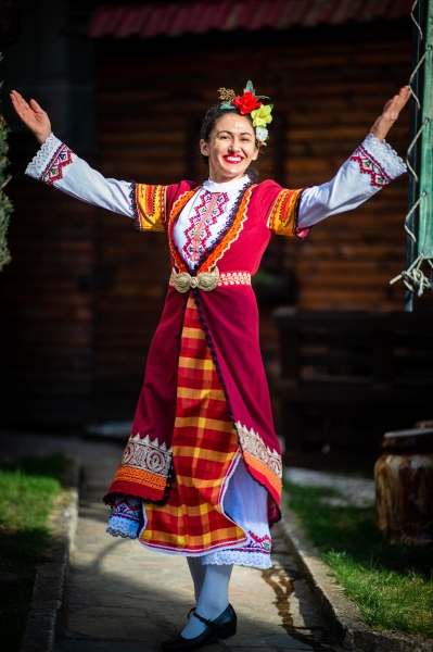 Родопска Невестина носия