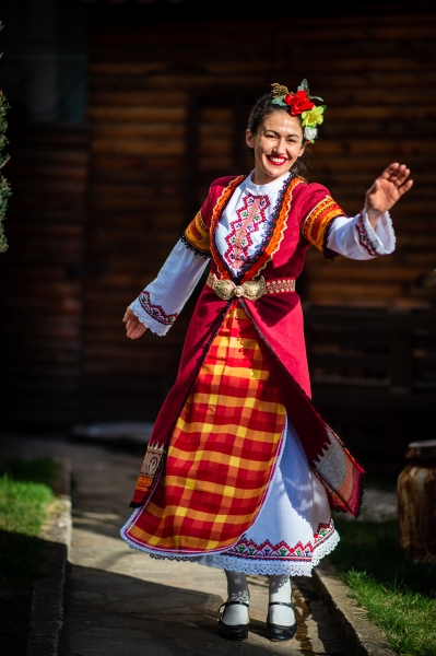 Родопска Невестина носия