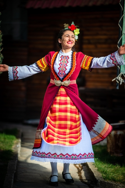 Родопска Невестина носия