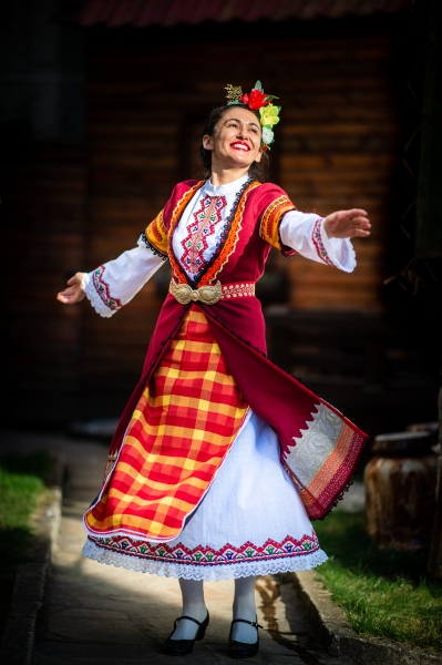 Родопска Невестина носия