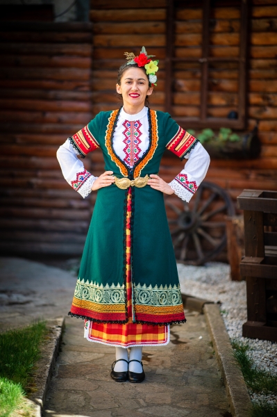 Родопска Невестина носия