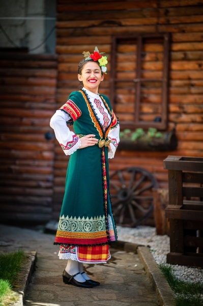 Родопска Невестина носия