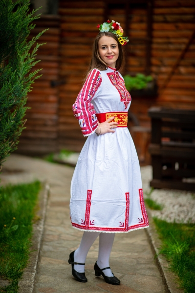 Пиринска дълга риза