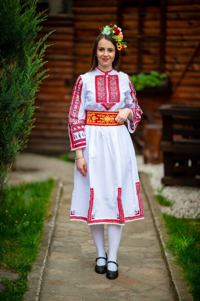 Пиринска дълга риза