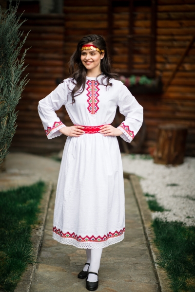 Родопска дълга риза
