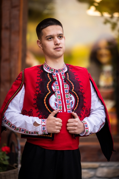 Пирински елек