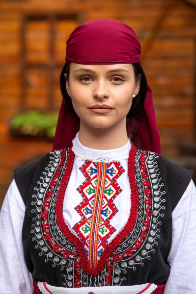 Родопска кърпа за глава