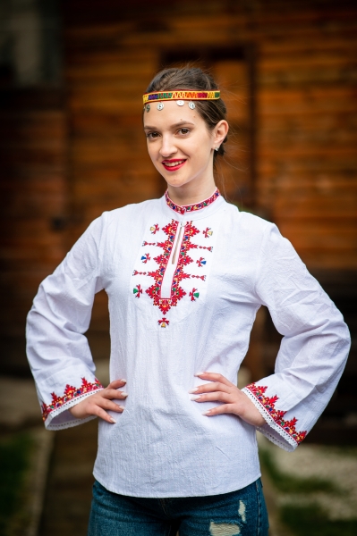 Родопска къса риза