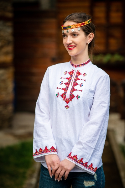 Родопска къса риза