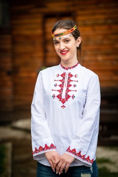 Родопска къса риза