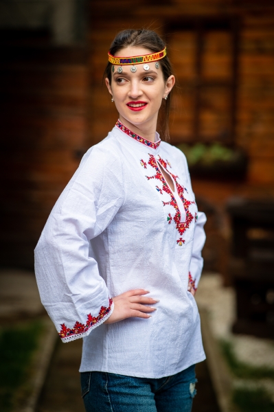 Родопска къса риза
