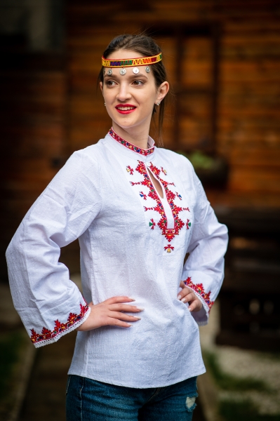 Родопска къса риза