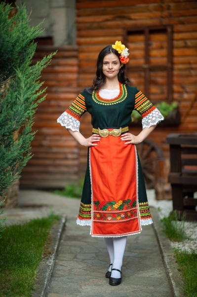 Ихтиманска носия