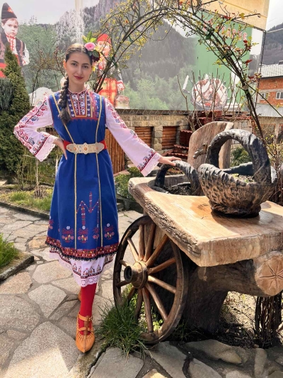 Шопска Трънска носия