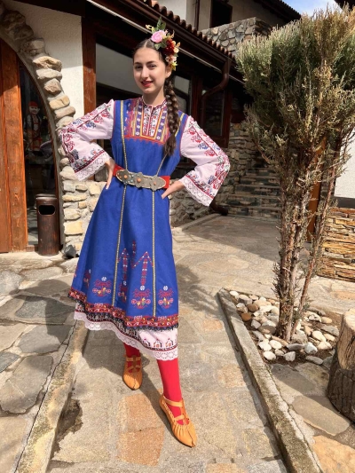 Шопска Трънска носия