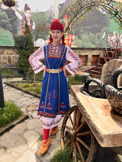 Шопска Трънска носия