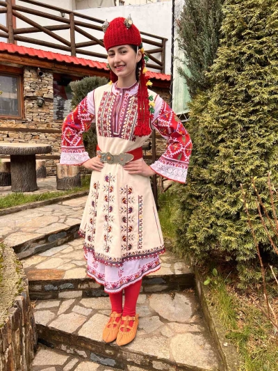Шопска Трънска носия