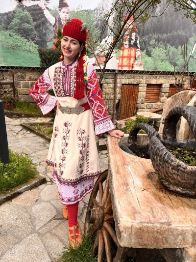 Шопска Трънска носия