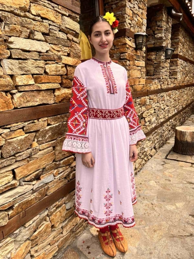 Шопска дълга риза
