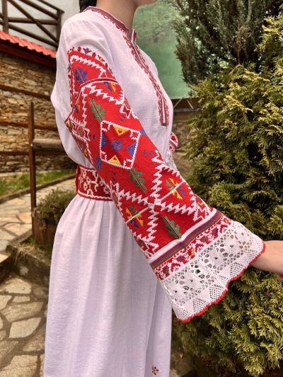 Шопска дълга риза