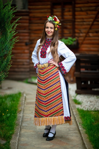 Странджанска риза с престилки