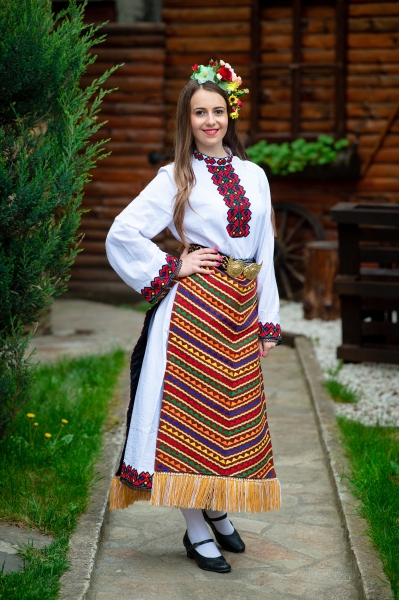 Странджанска риза с престилки
